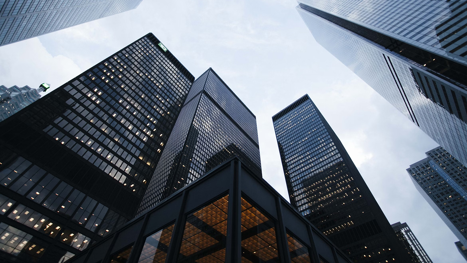 UBS and CIBC execute world's first intraday FX swap via Finteum